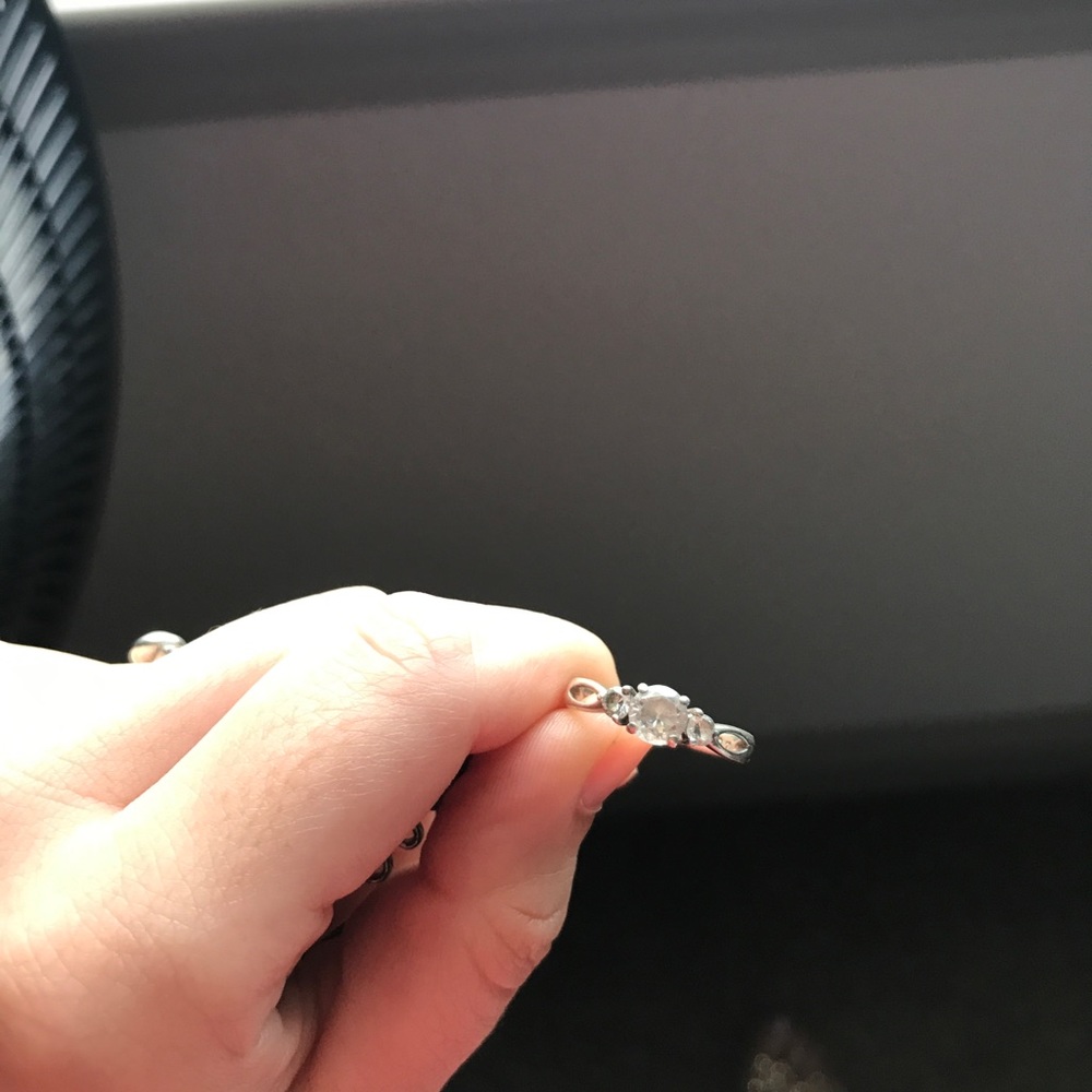 Ring - Picture 3 of 3